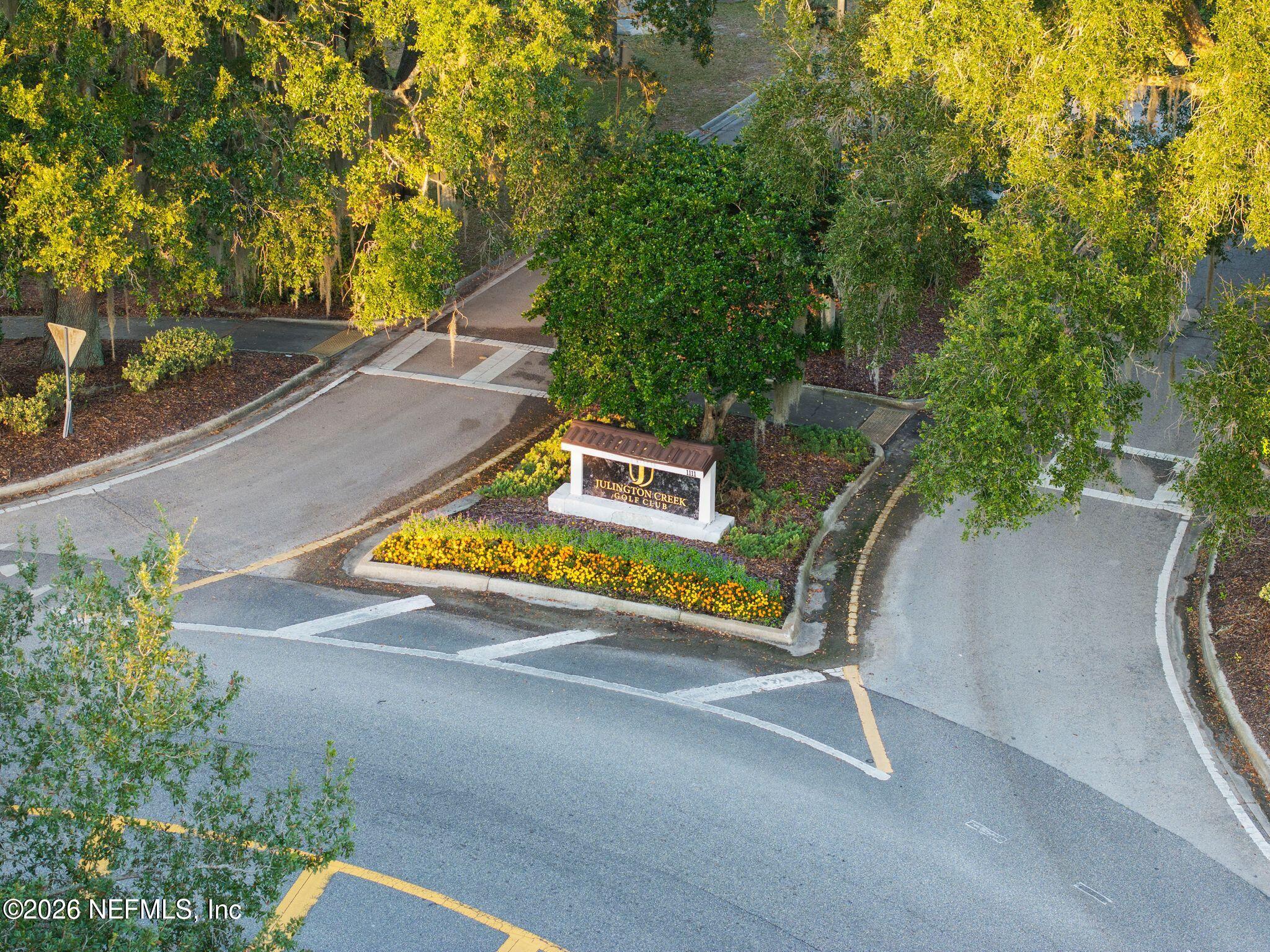 384 MAPLEWOOD Drive, St. Johns