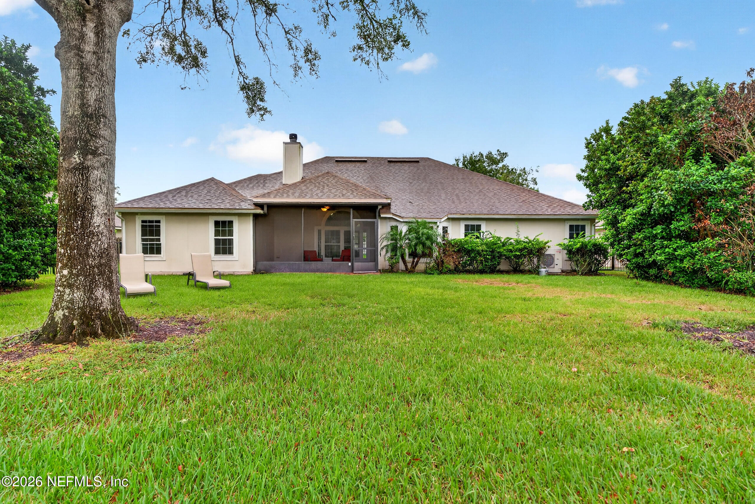 384 MAPLEWOOD Drive, St. Johns