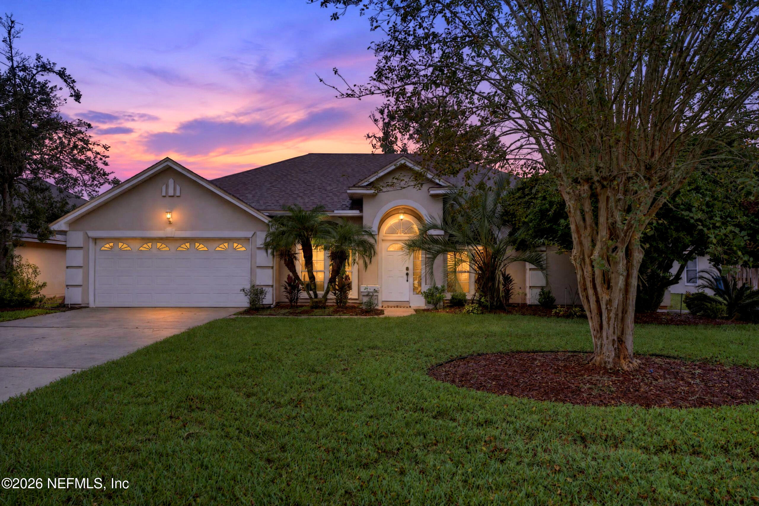 384 MAPLEWOOD Drive, St. Johns