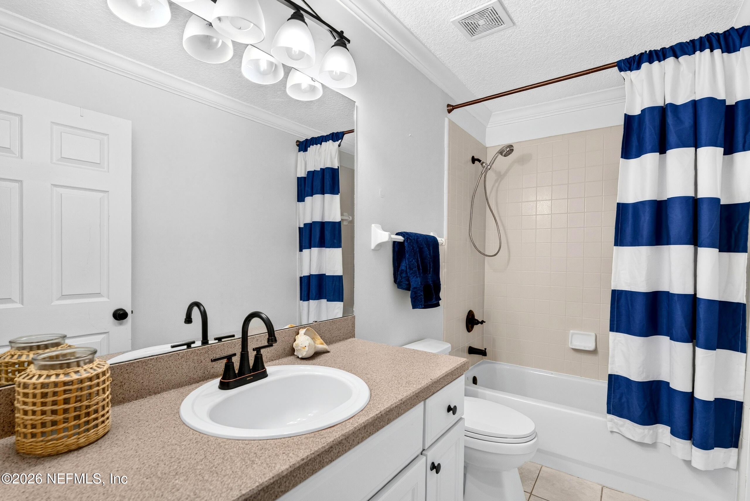 384 MAPLEWOOD Drive, St. Johns