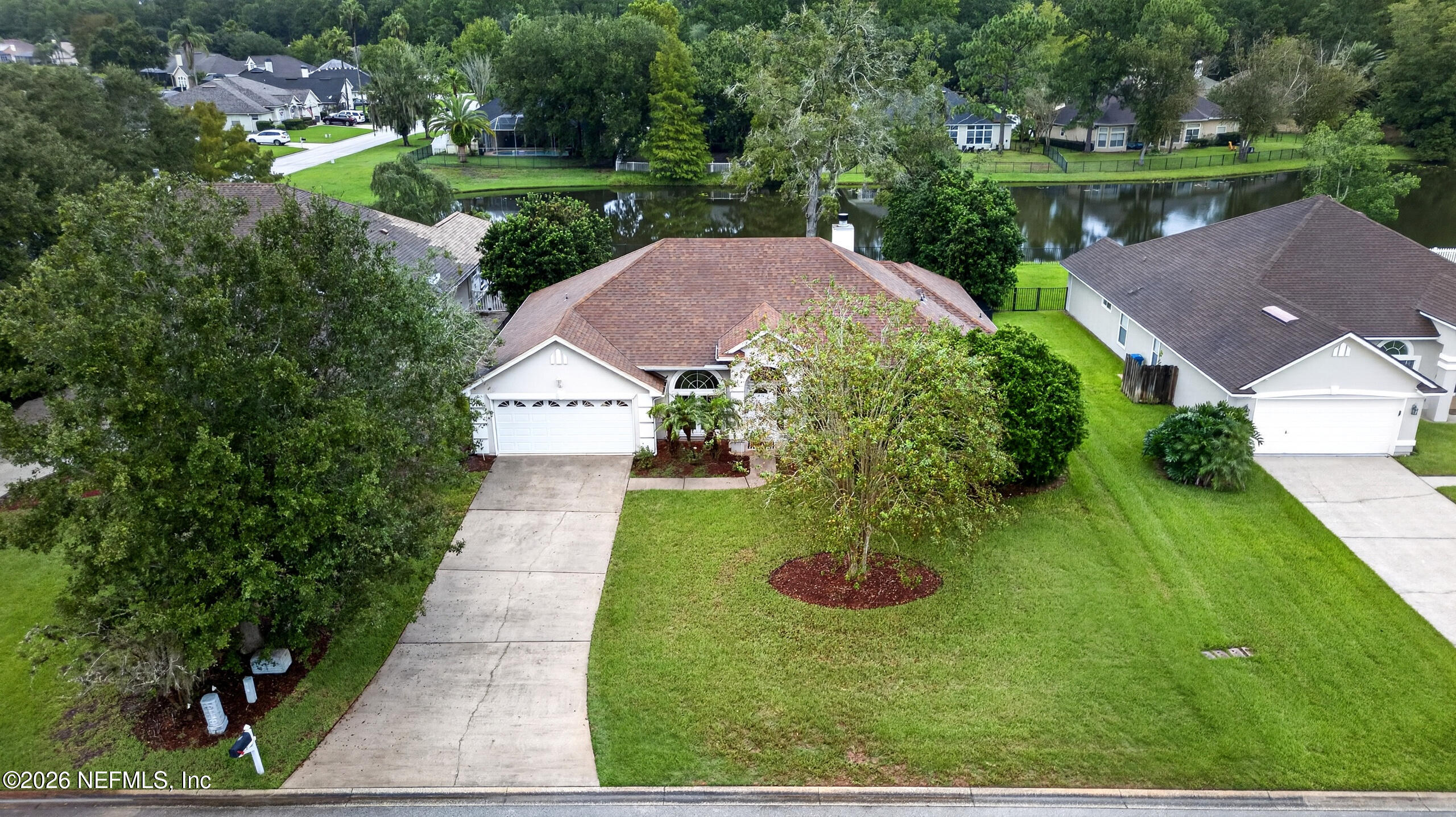 384 MAPLEWOOD Drive, St. Johns