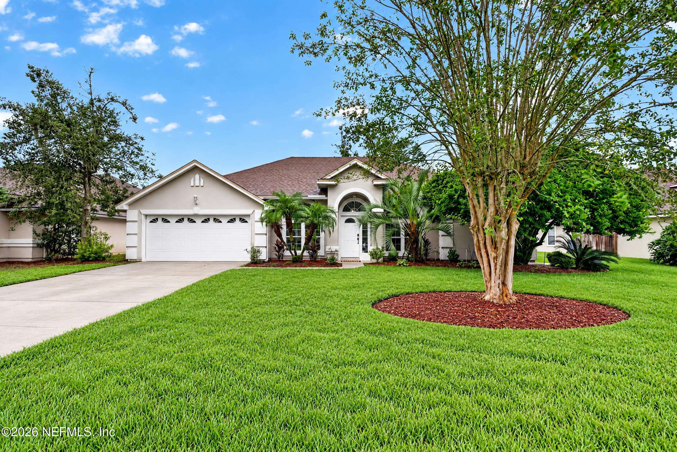 384 MAPLEWOOD Drive, St. Johns