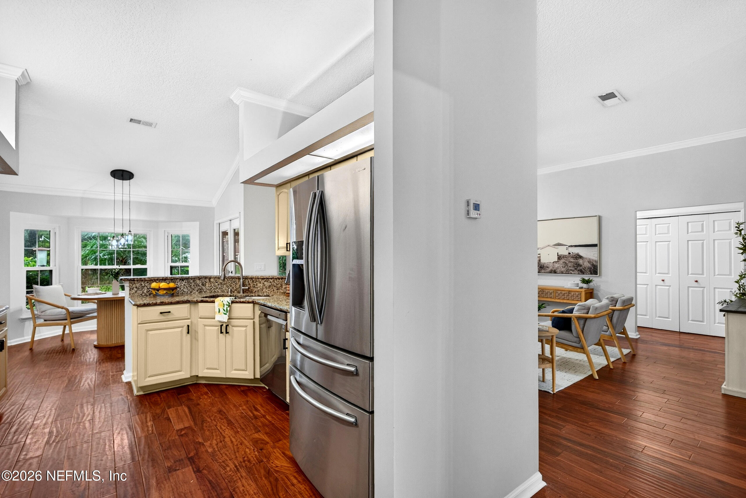 384 MAPLEWOOD Drive, St. Johns