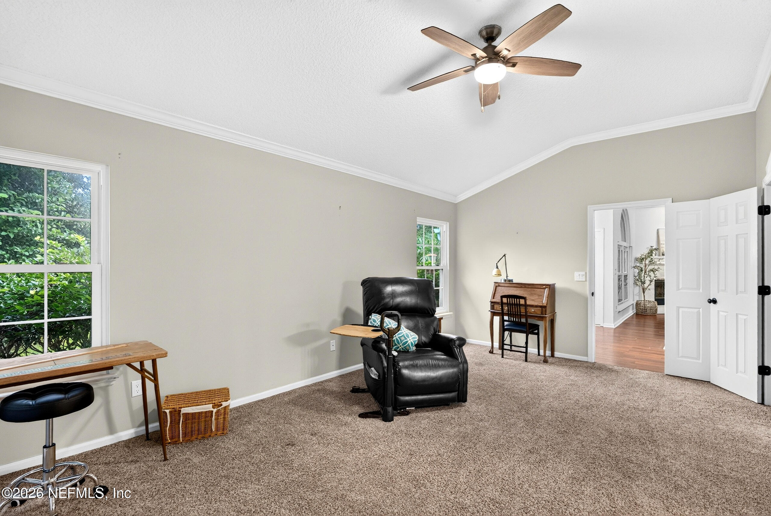 384 MAPLEWOOD Drive, St. Johns