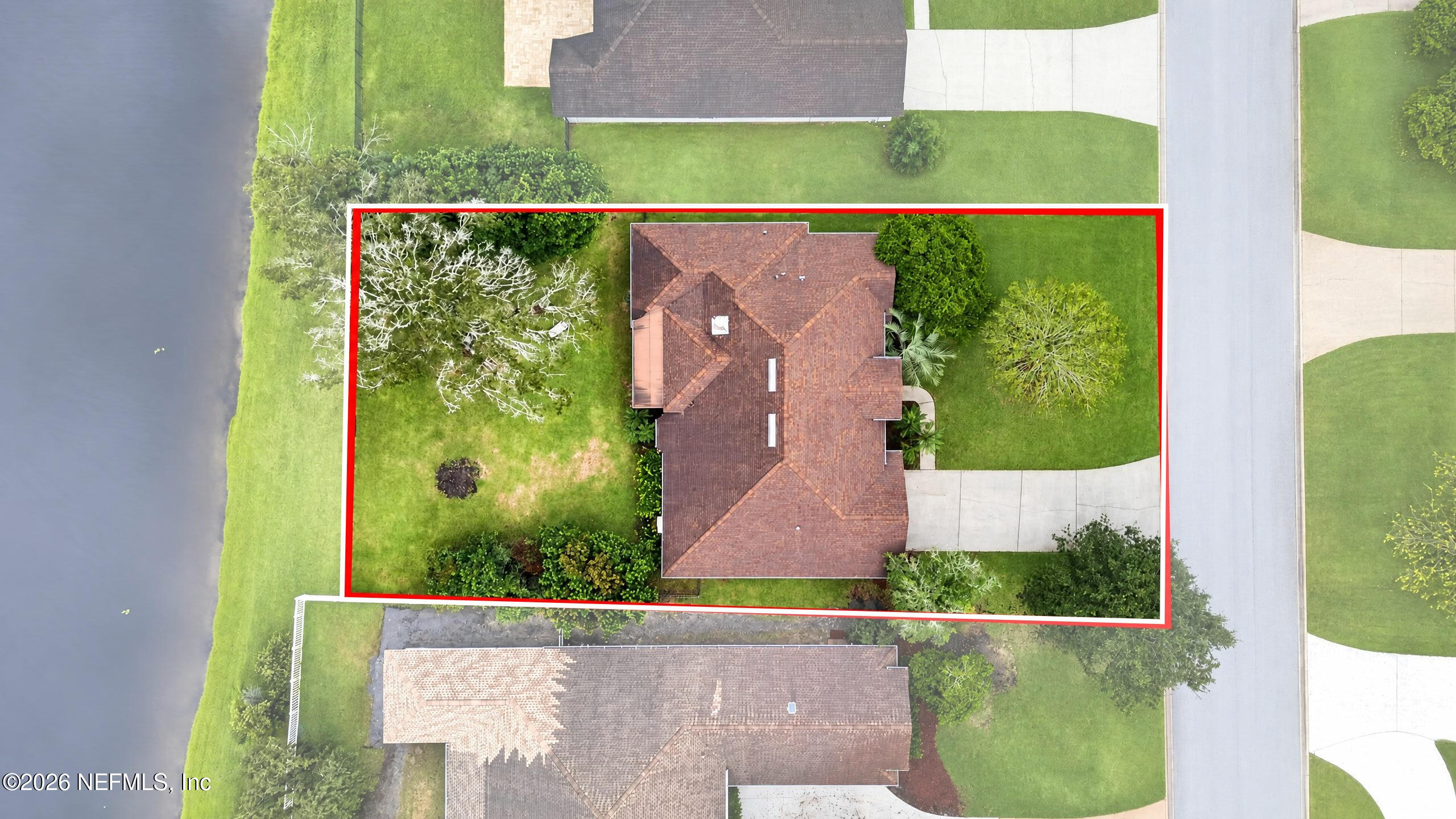 384 MAPLEWOOD Drive, St. Johns