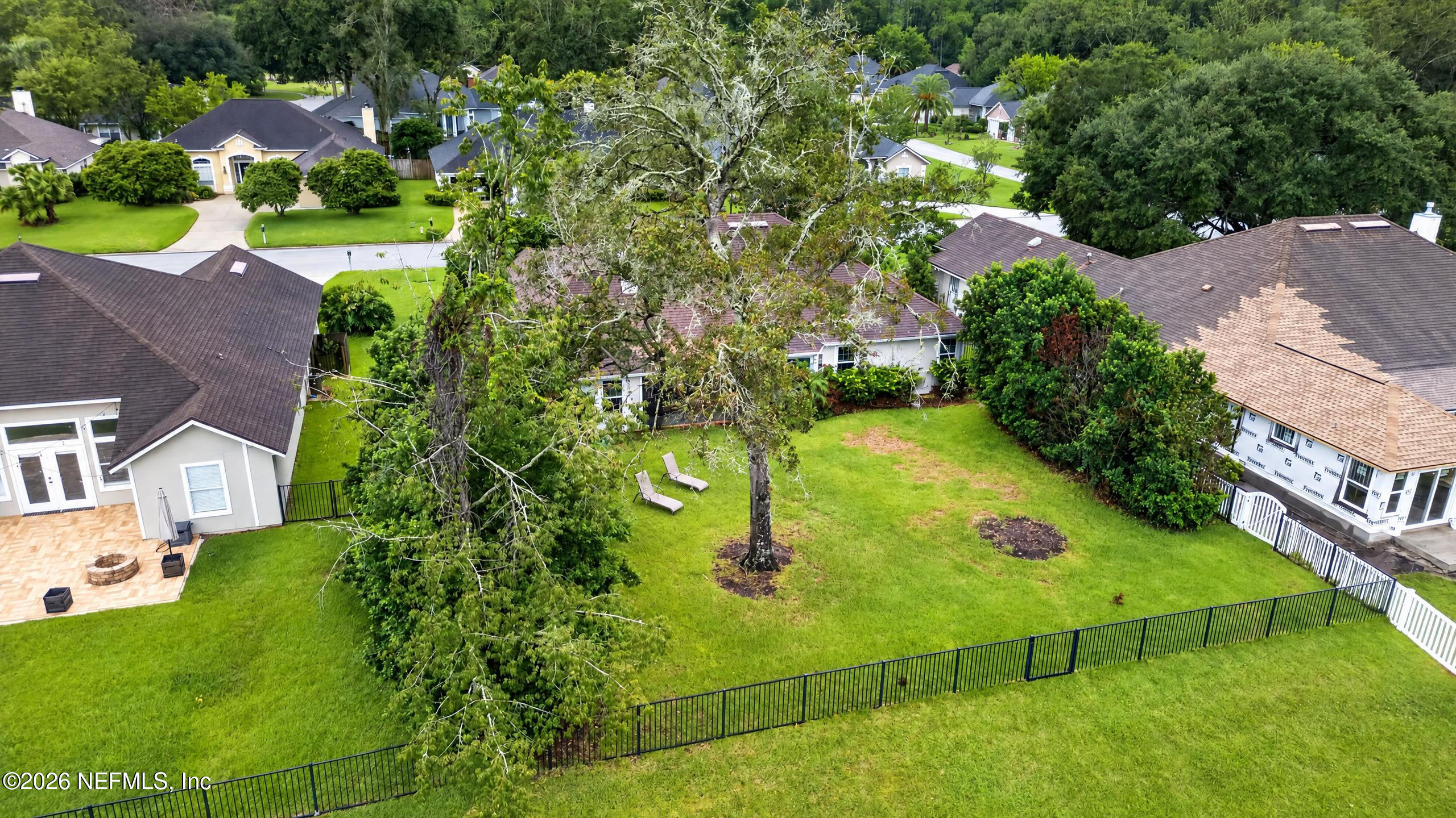 384 MAPLEWOOD Drive, St. Johns