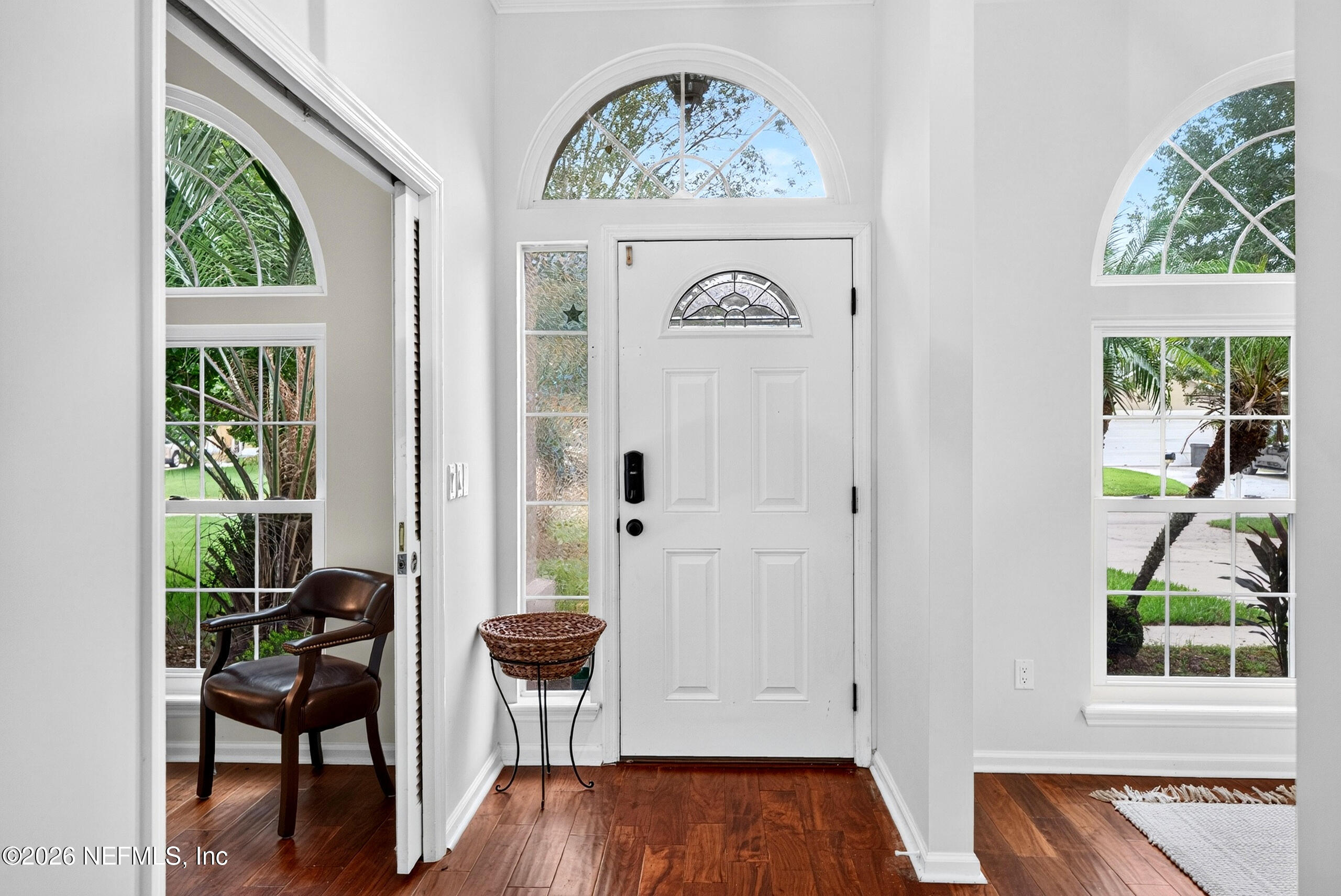 384 MAPLEWOOD Drive, St. Johns