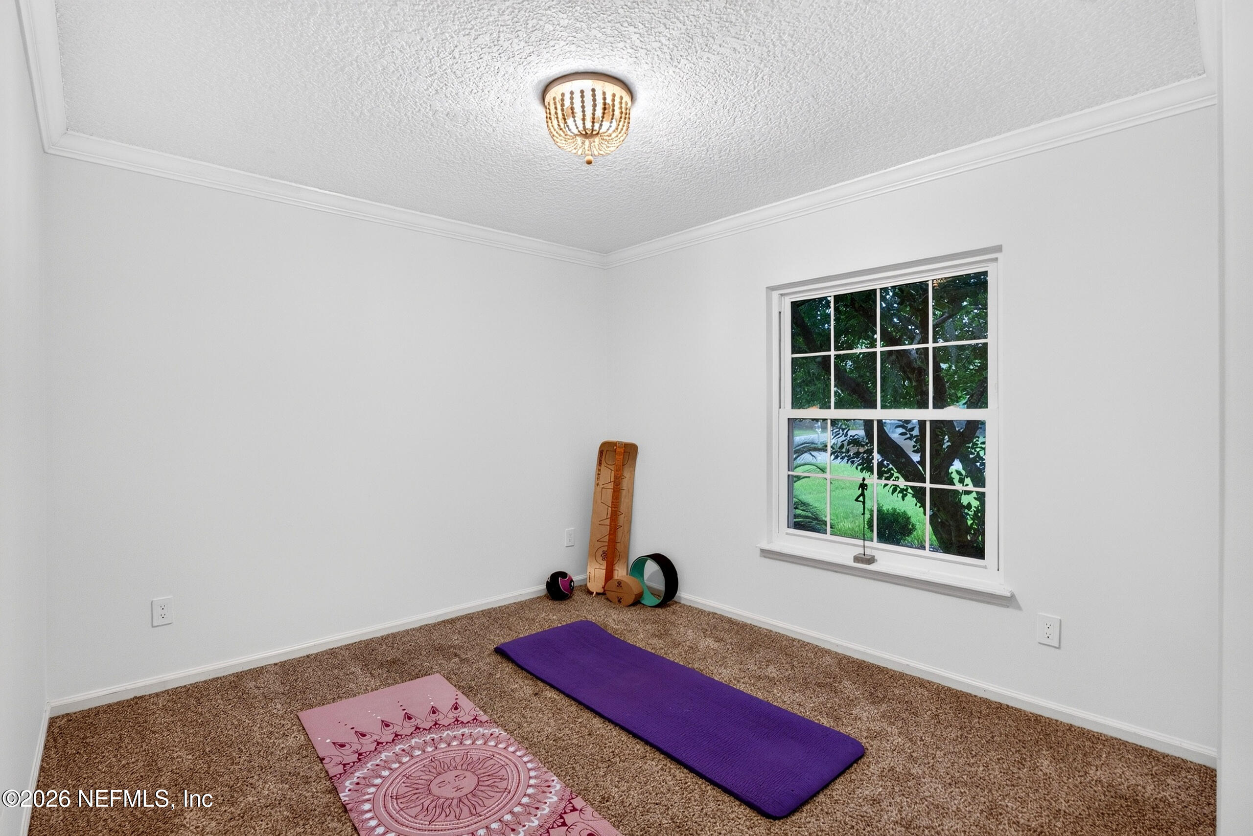384 MAPLEWOOD Drive, St. Johns