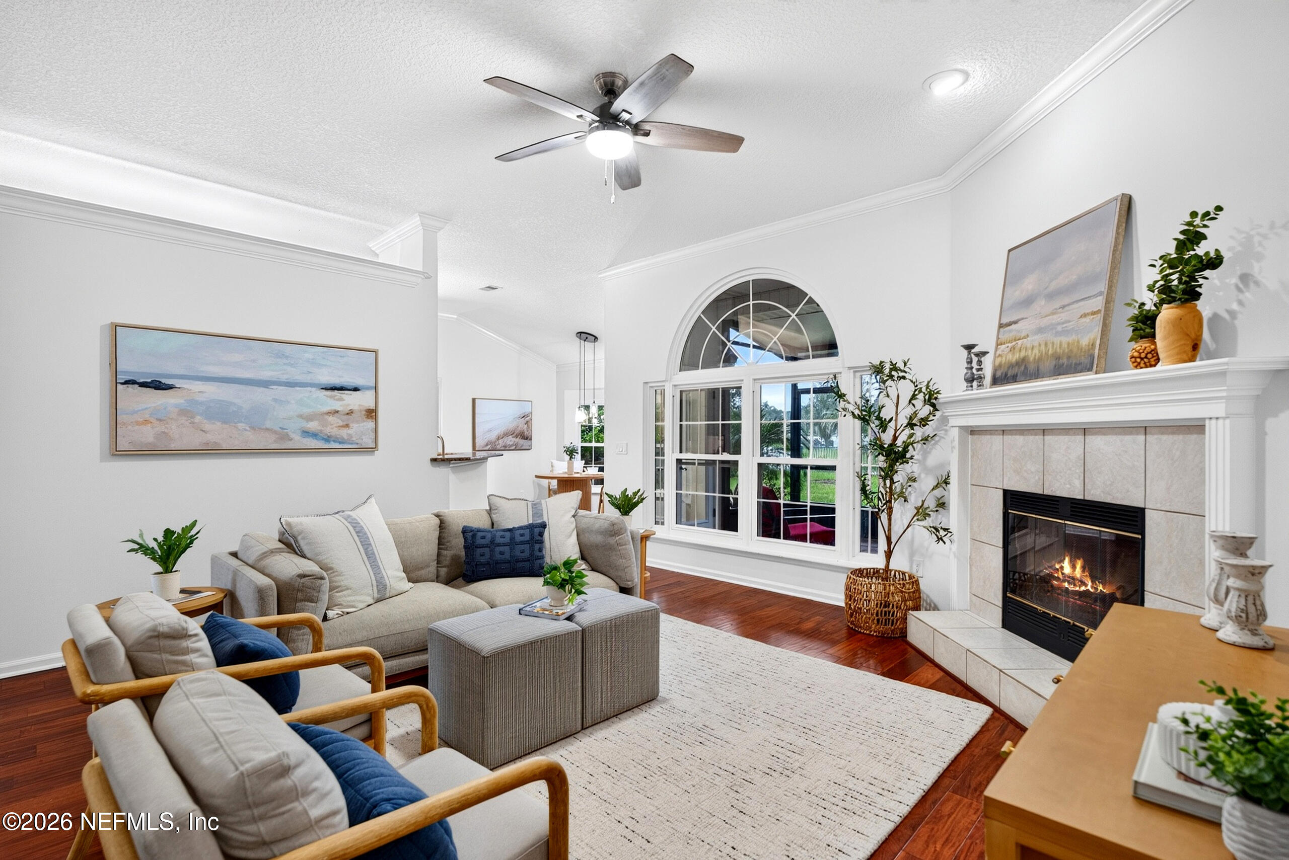 384 MAPLEWOOD Drive, St. Johns