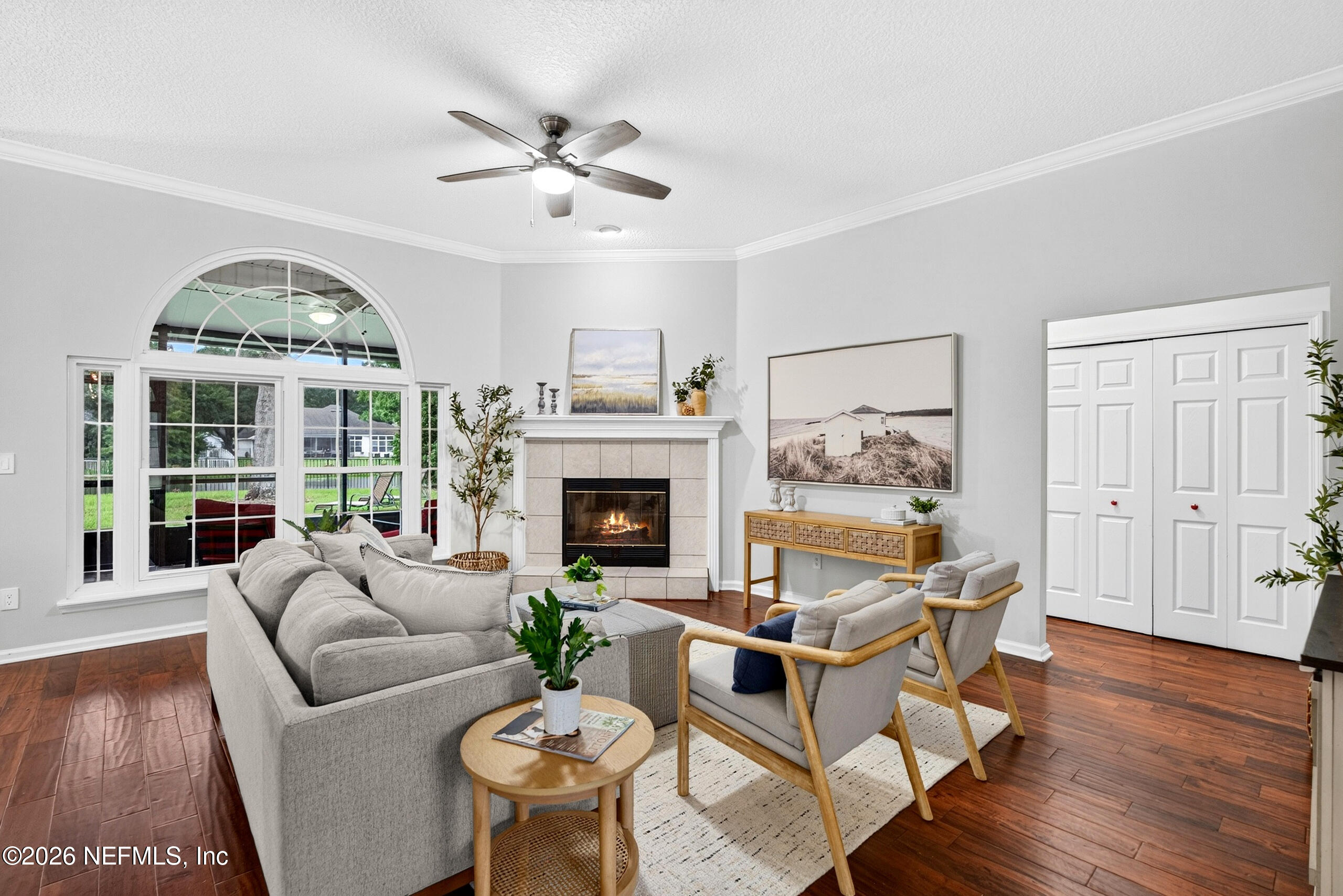 384 MAPLEWOOD Drive, St. Johns