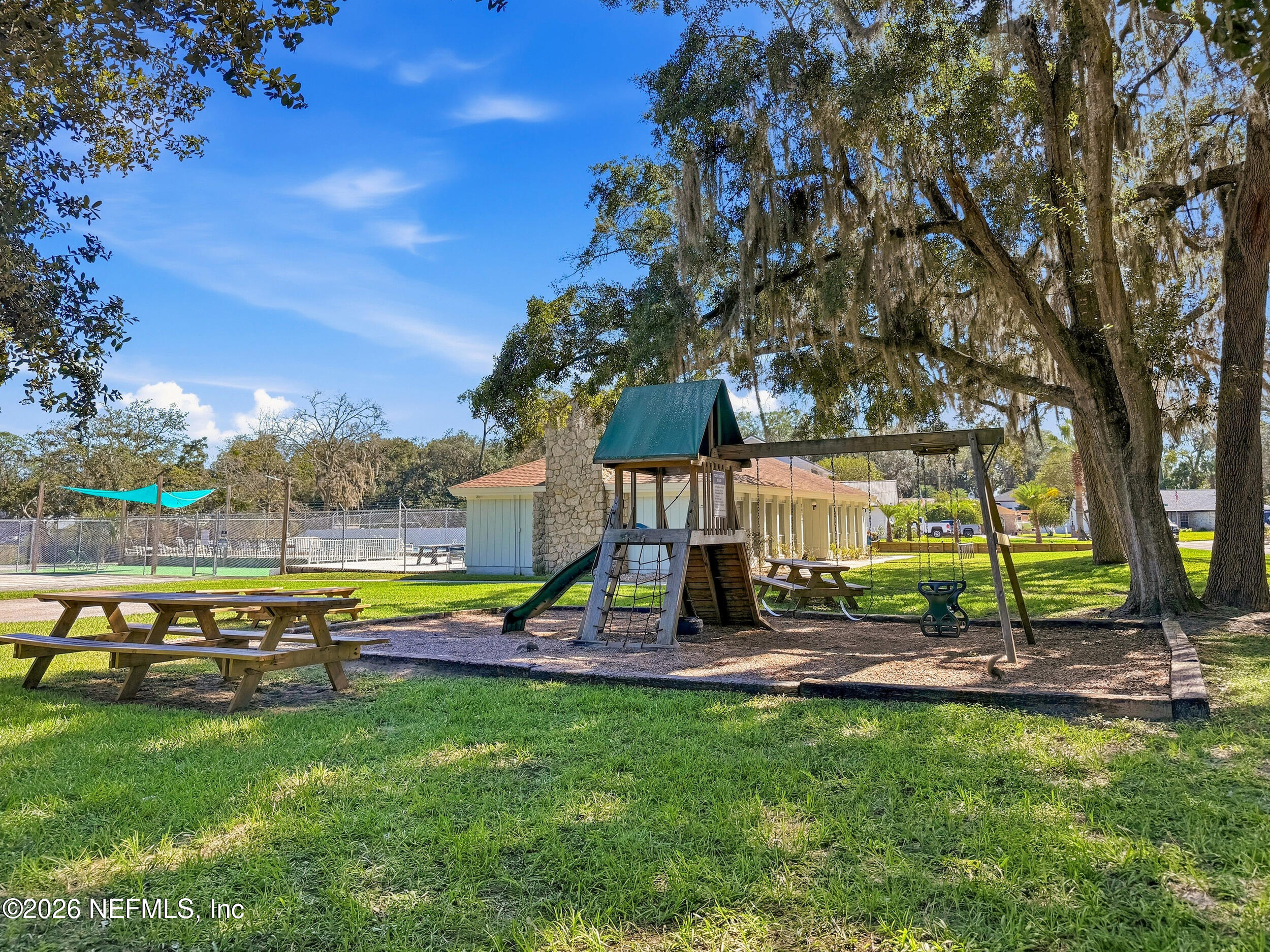 2217 HUNTERWOOD Court