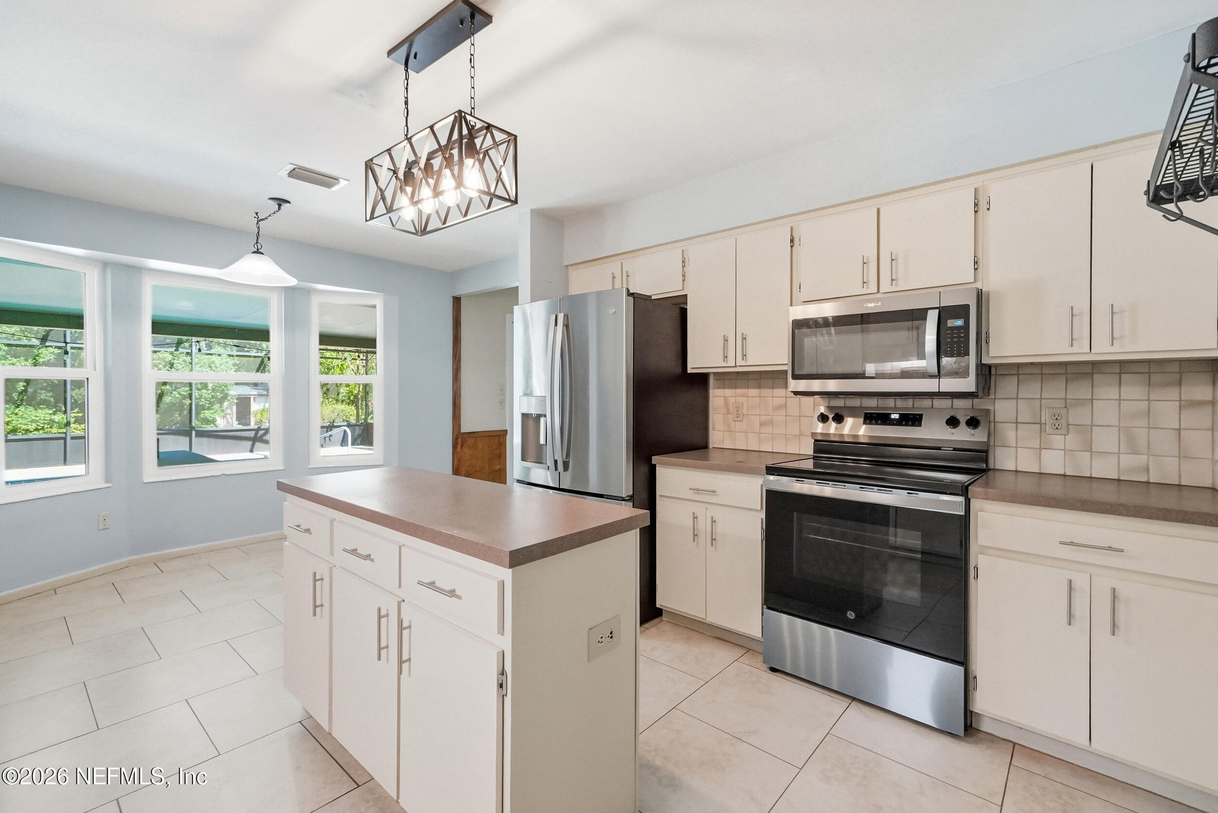 2217 HUNTERWOOD Court
