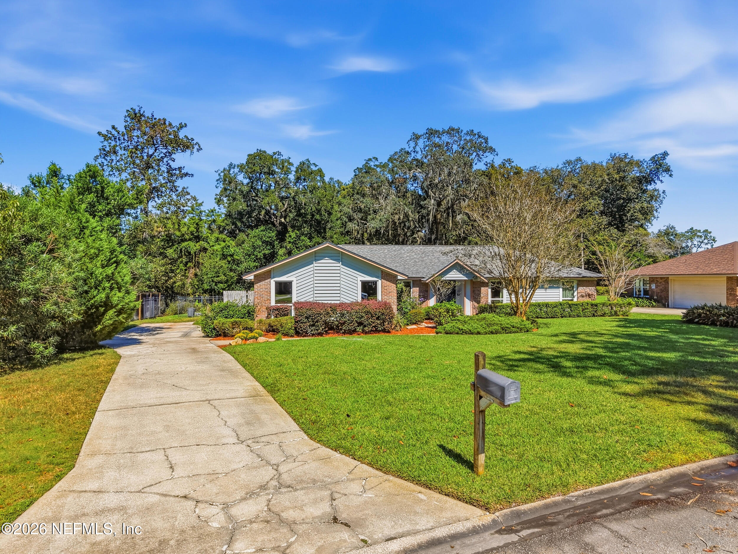 2217 HUNTERWOOD Court