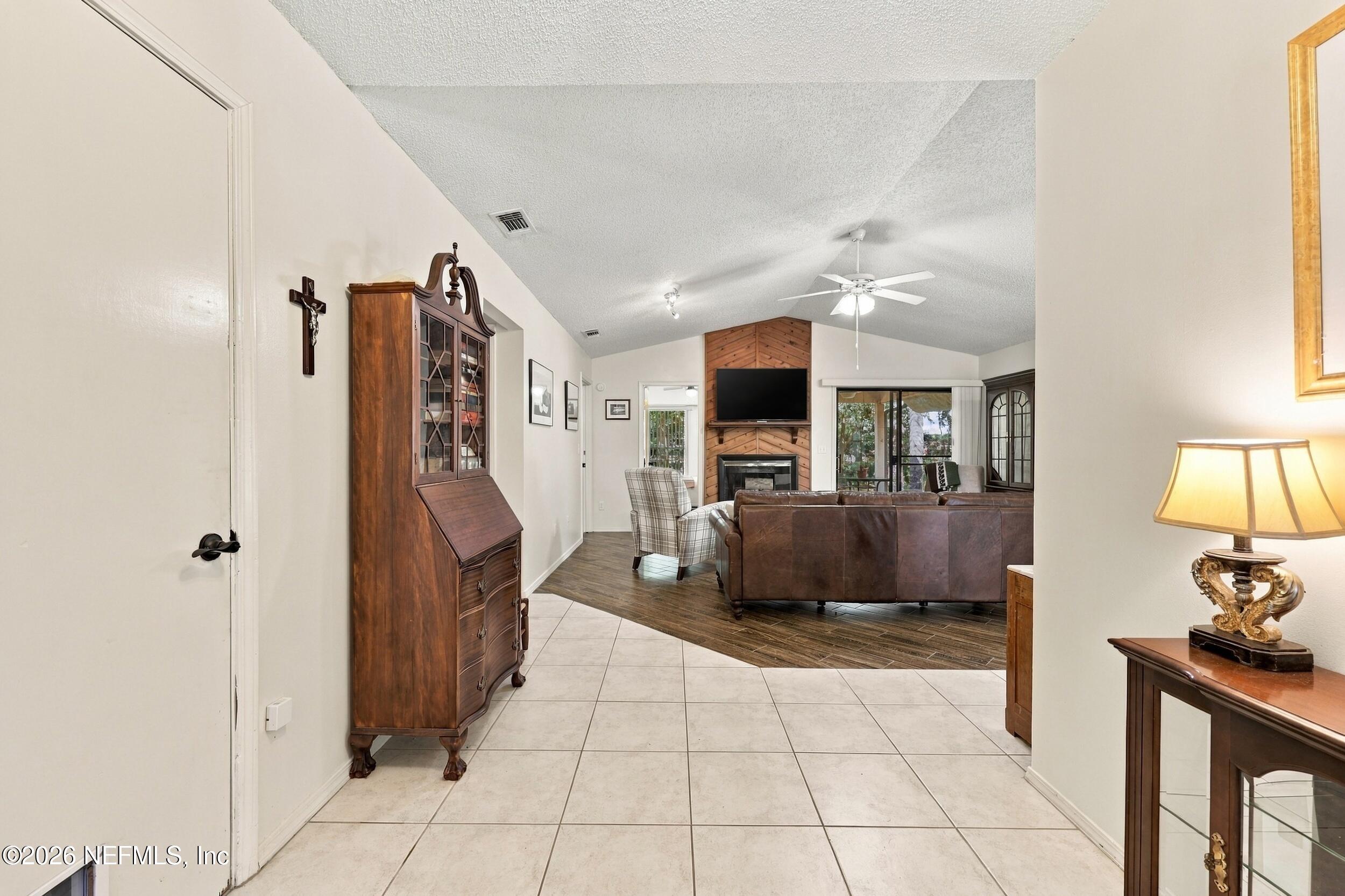 1828 KILLARN Circle
