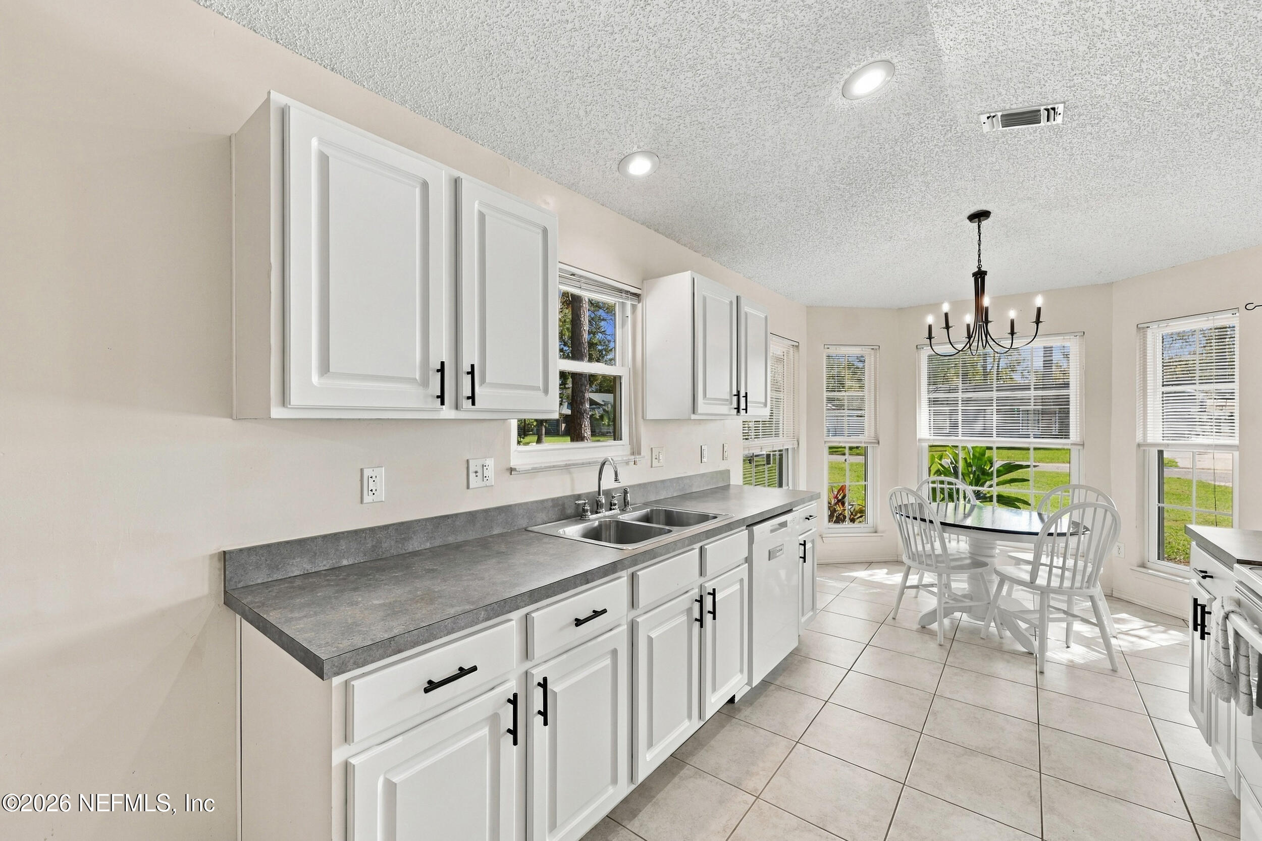1828 KILLARN Circle