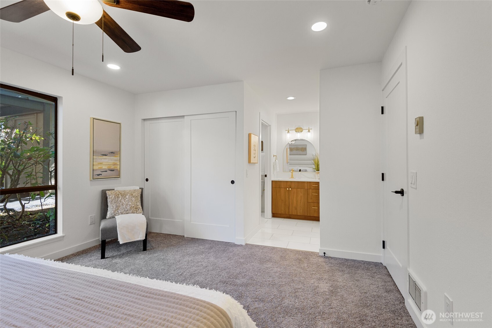 10305 NE 16th Street Unit: I6