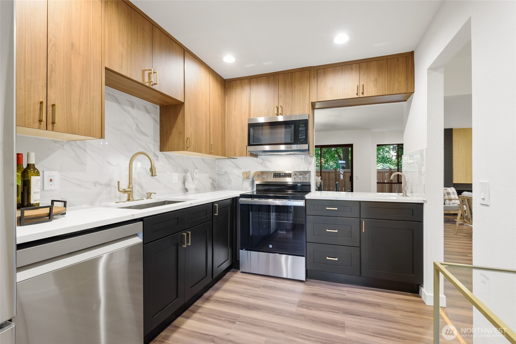 10305 NE 16th Street Unit: I6