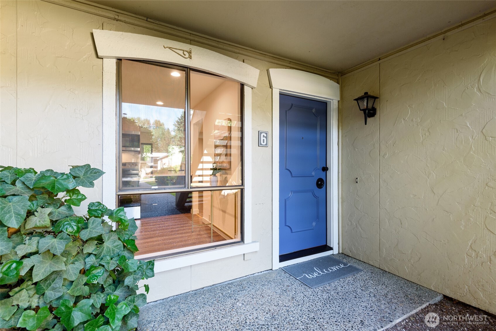 10305 NE 16th Street Unit: I6