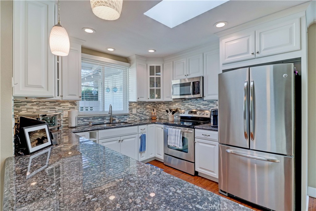 597 Avenida Majorca B