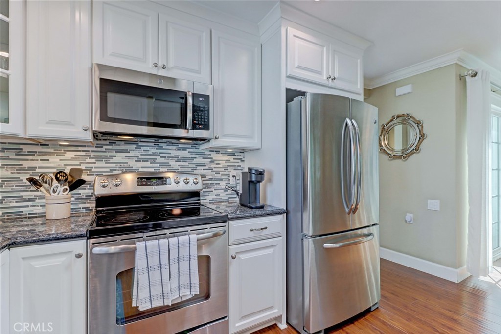 597 Avenida Majorca B