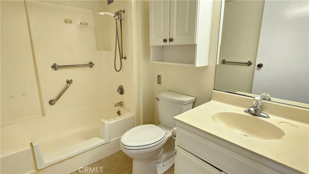 24055 Paseo Del Lago 513