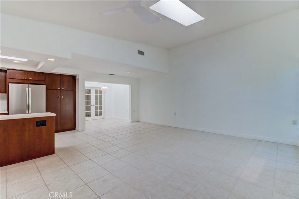 479 Calle Cadiz A