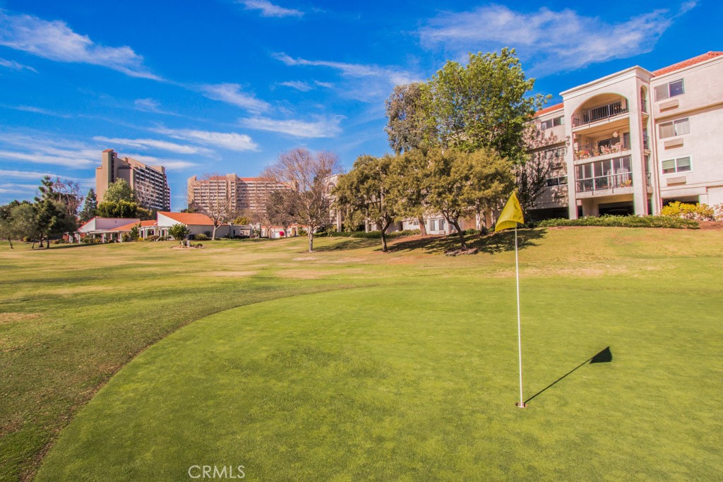 2173 Via Mariposa East T