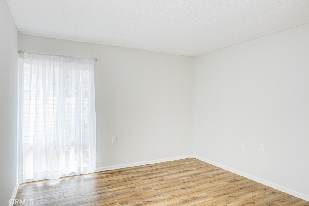 2173 Via Mariposa East T