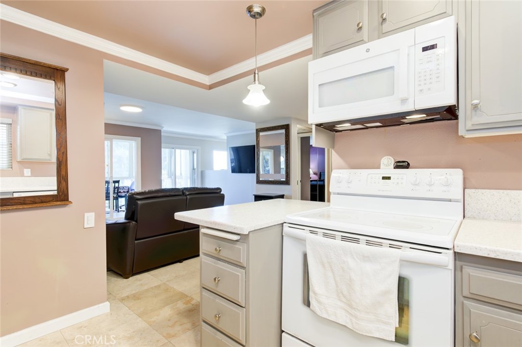 3241 San Amadeo 2B