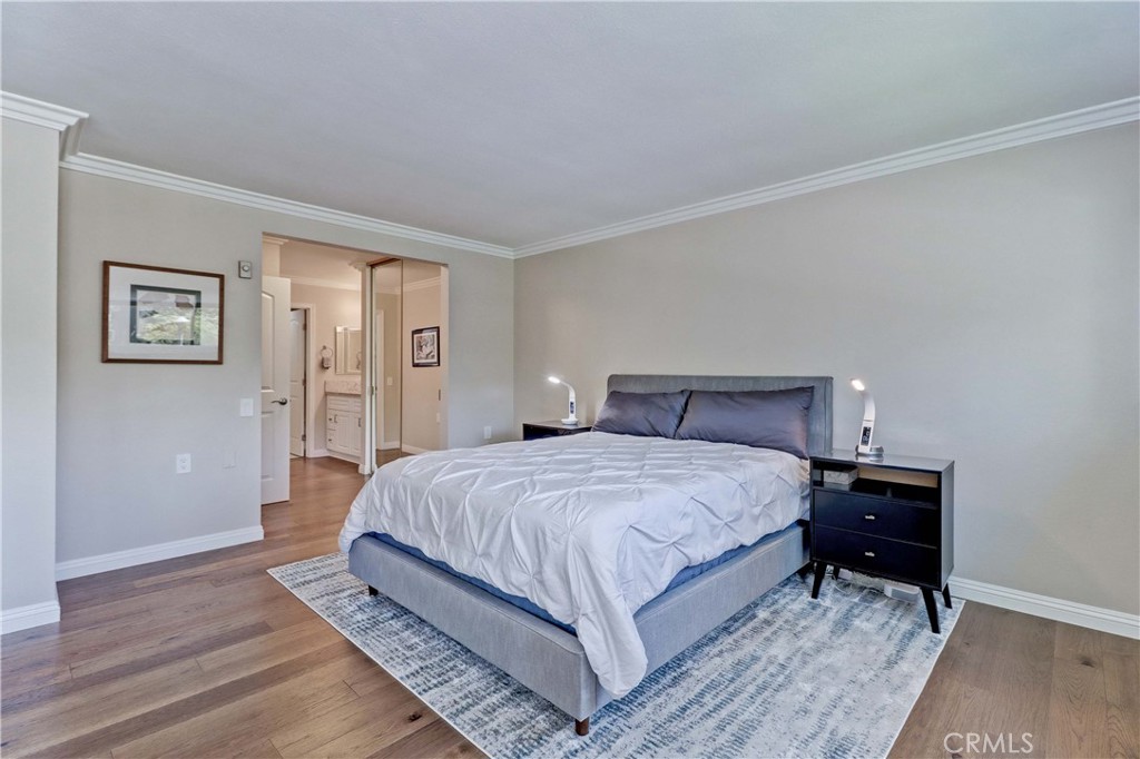 2394 Via Mariposa W 1D