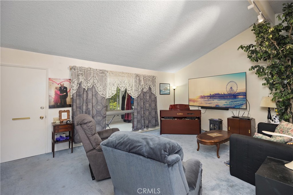 2348 Via Mariposa West B