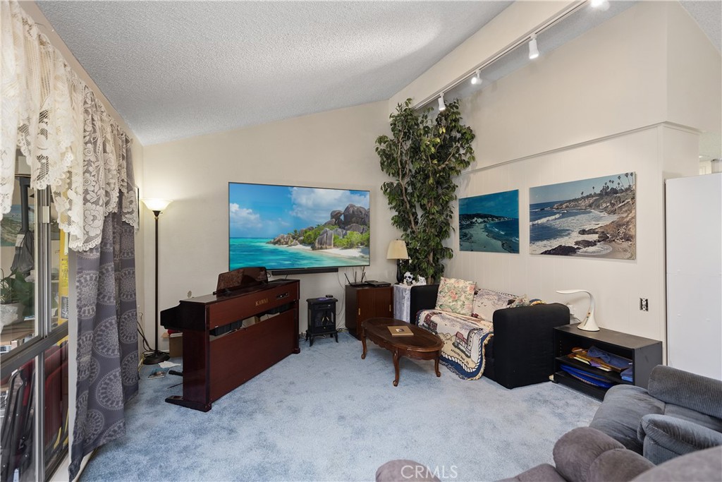 2348 Via Mariposa West B