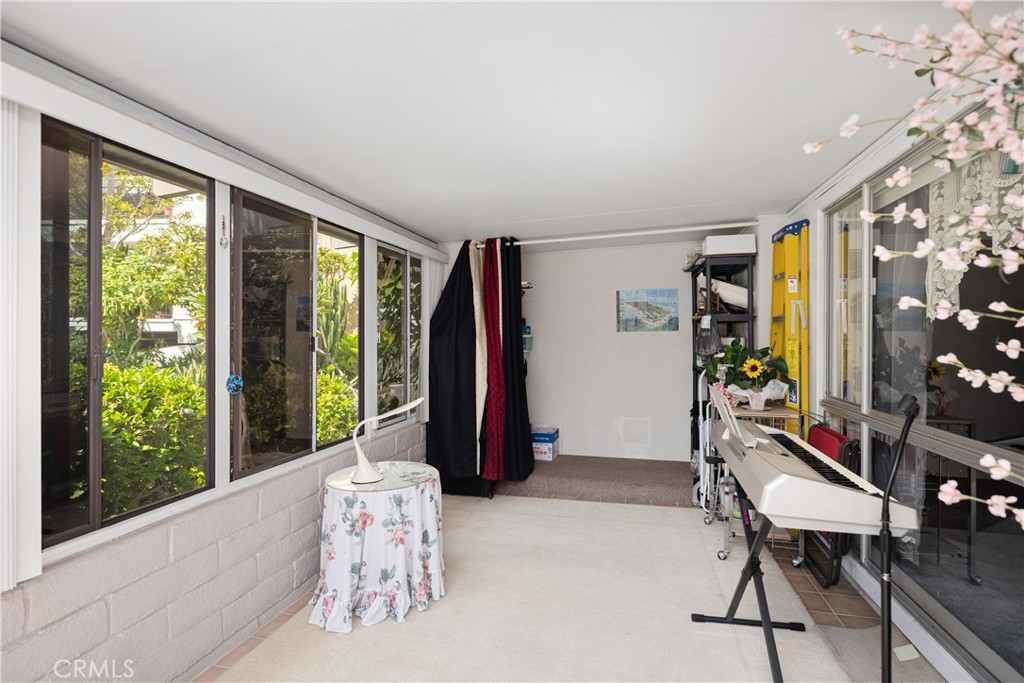 2348 Via Mariposa West B