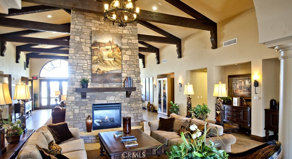 2348 Via Mariposa West B