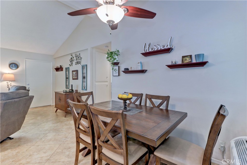 2273 Via Mariposa E C