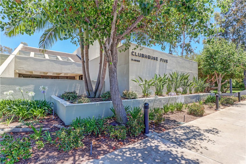 3242 San Amadeo 3F