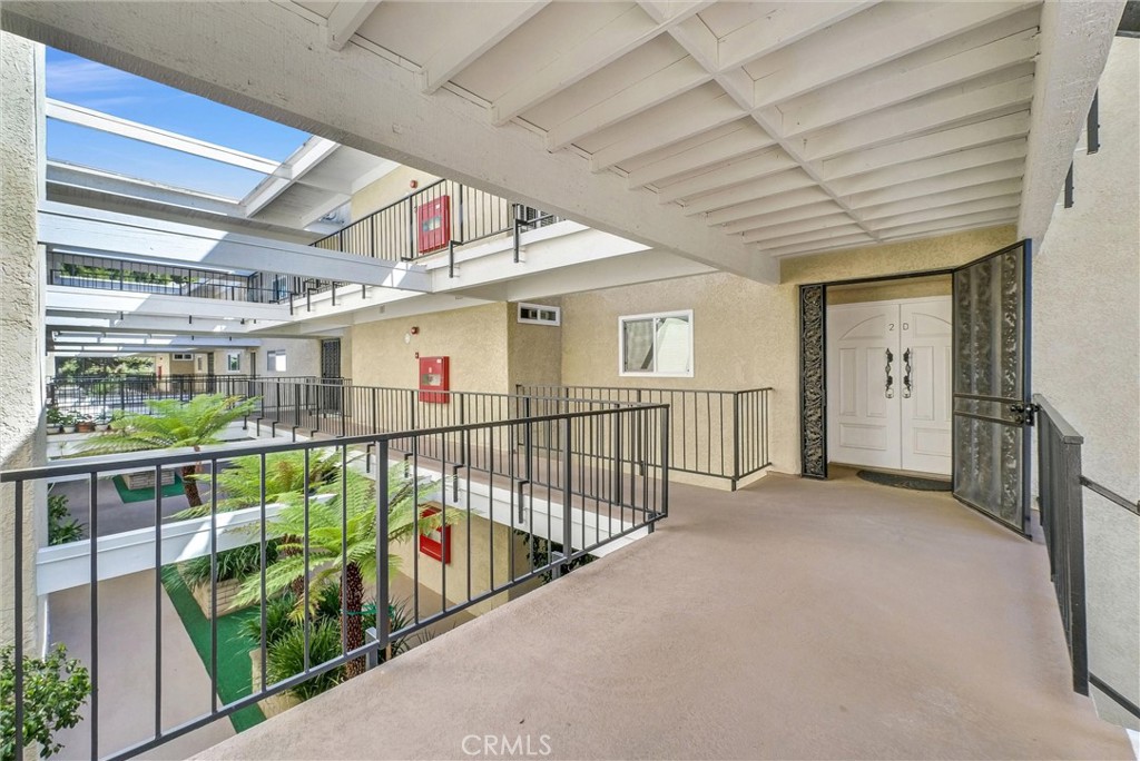 5510 Paseo Del Lago W 2D