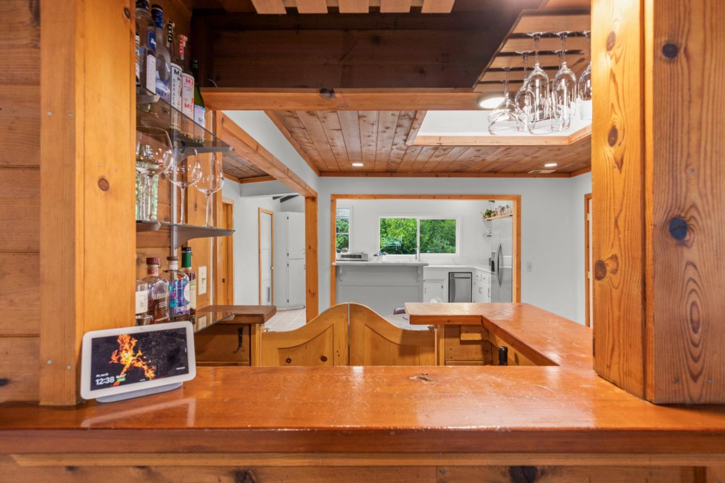 210 Madrona WAY