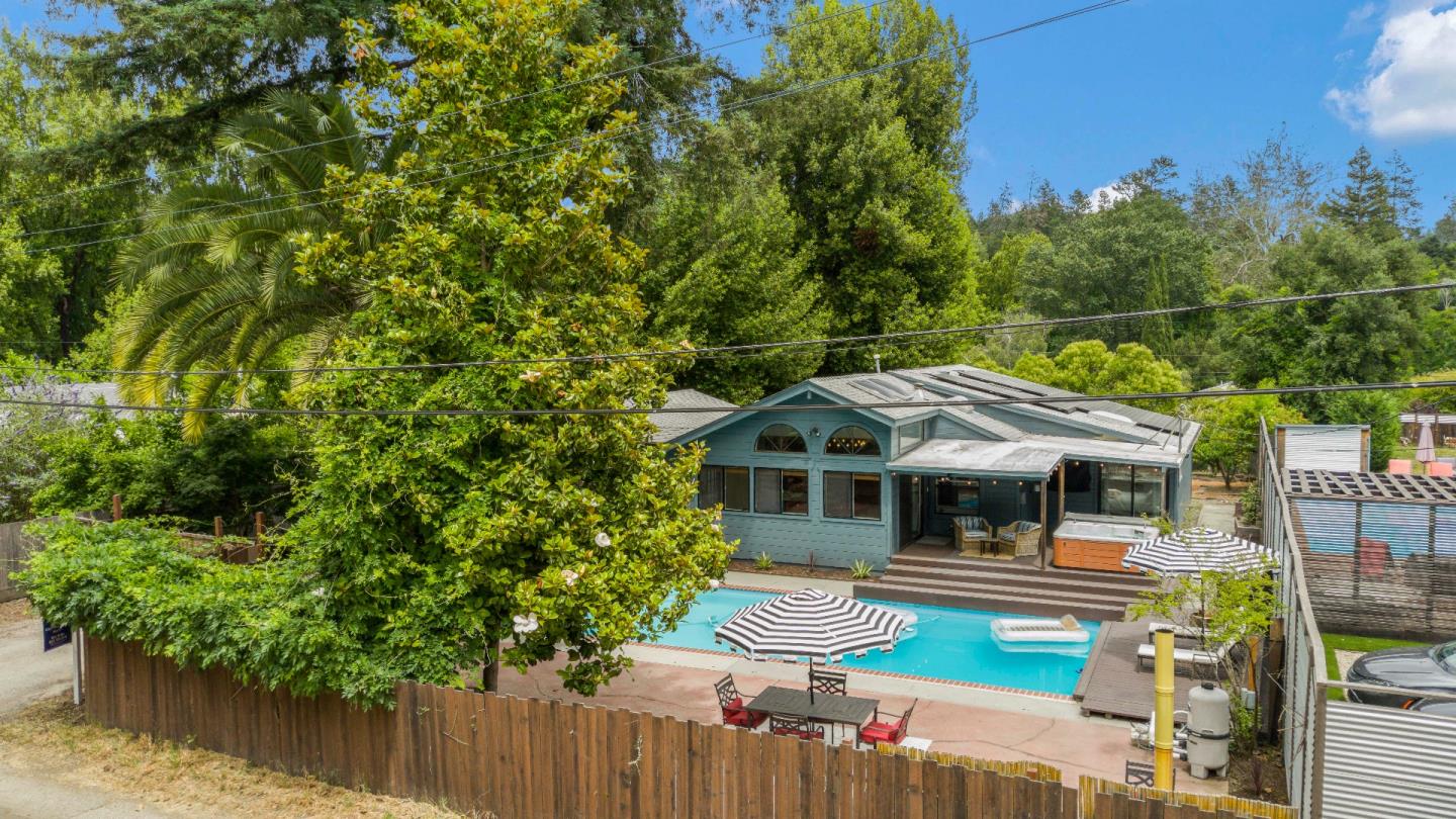 210 Madrona WAY