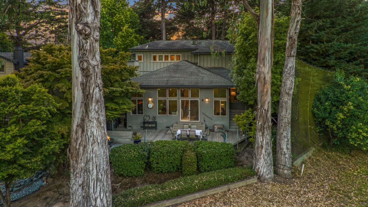 352 Los Altos DR