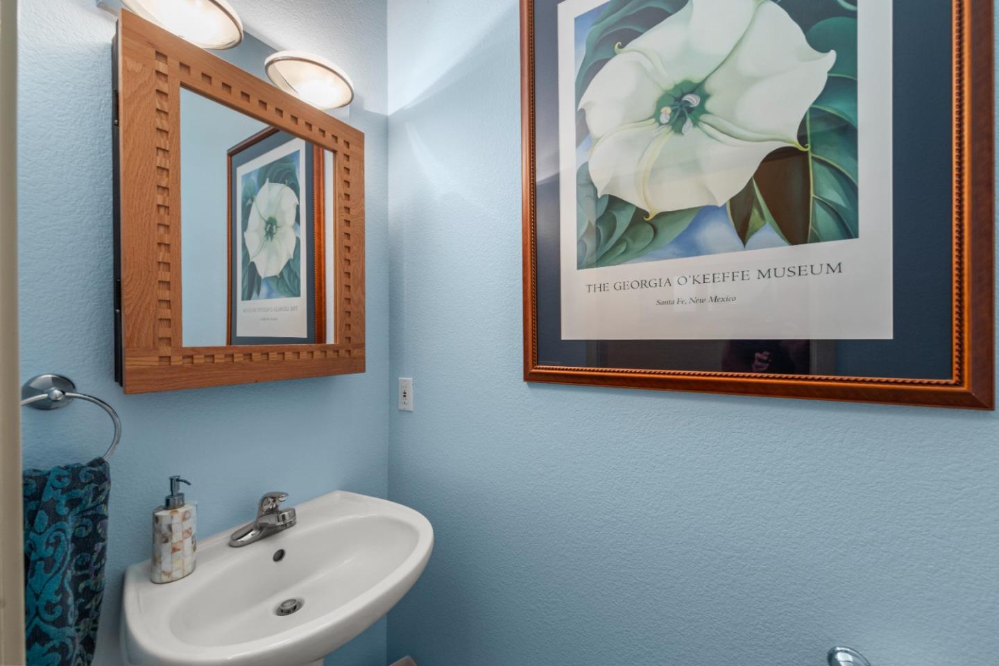 352 Los Altos DR