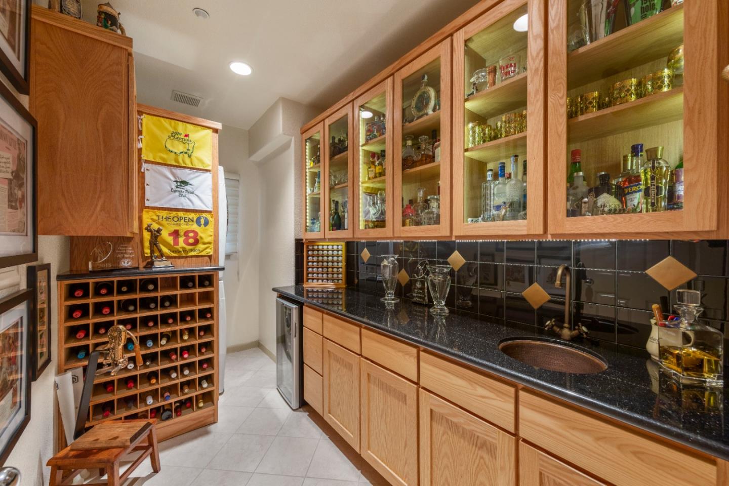 352 Los Altos DR
