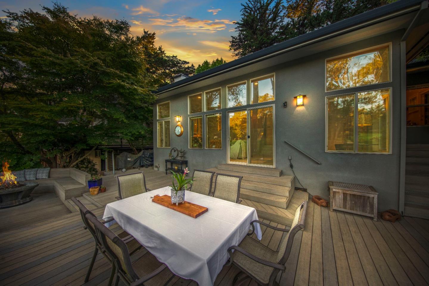 352 Los Altos DR