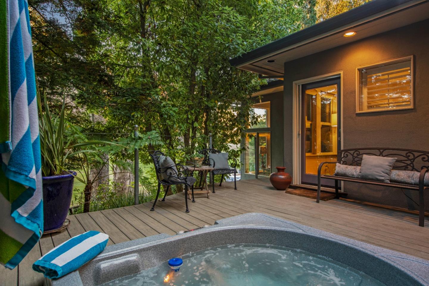 352 Los Altos DR