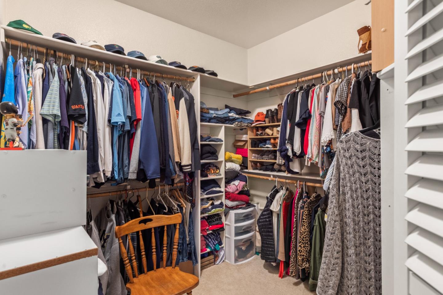 352 Los Altos DR