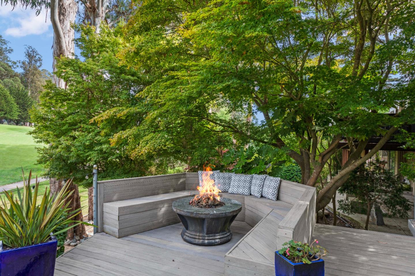 352 Los Altos DR
