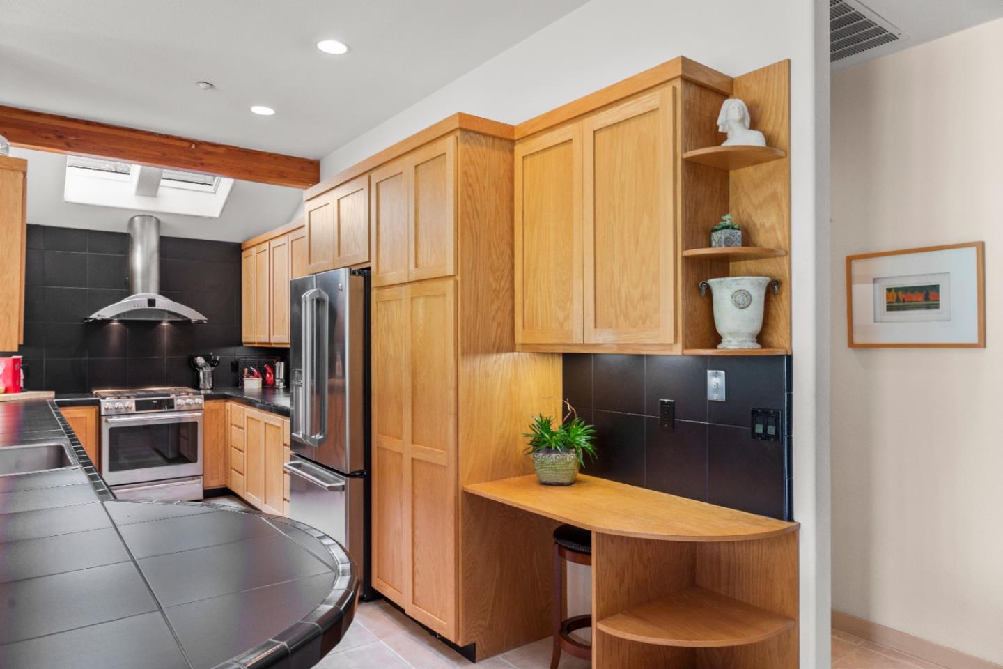 352 Los Altos DR