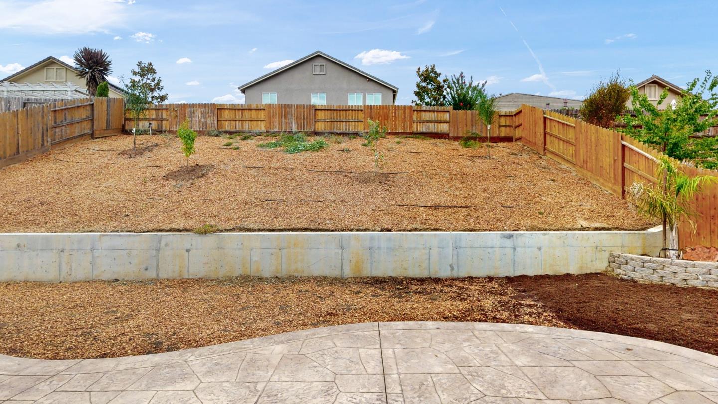 1635 Sunflower DR