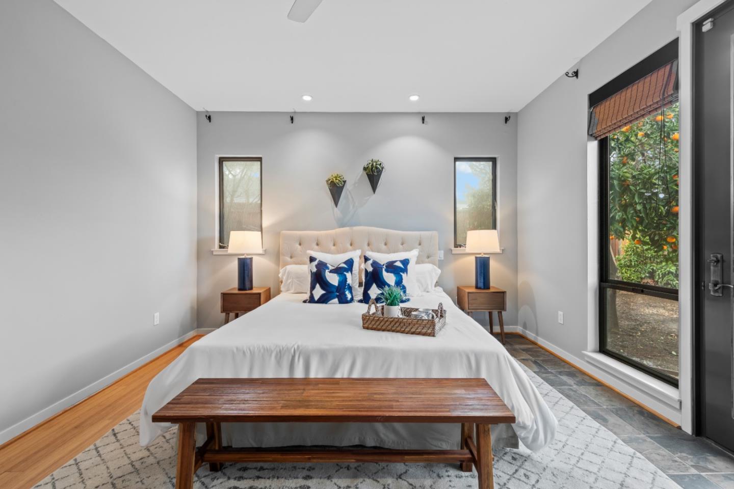 2429 De Soto DR