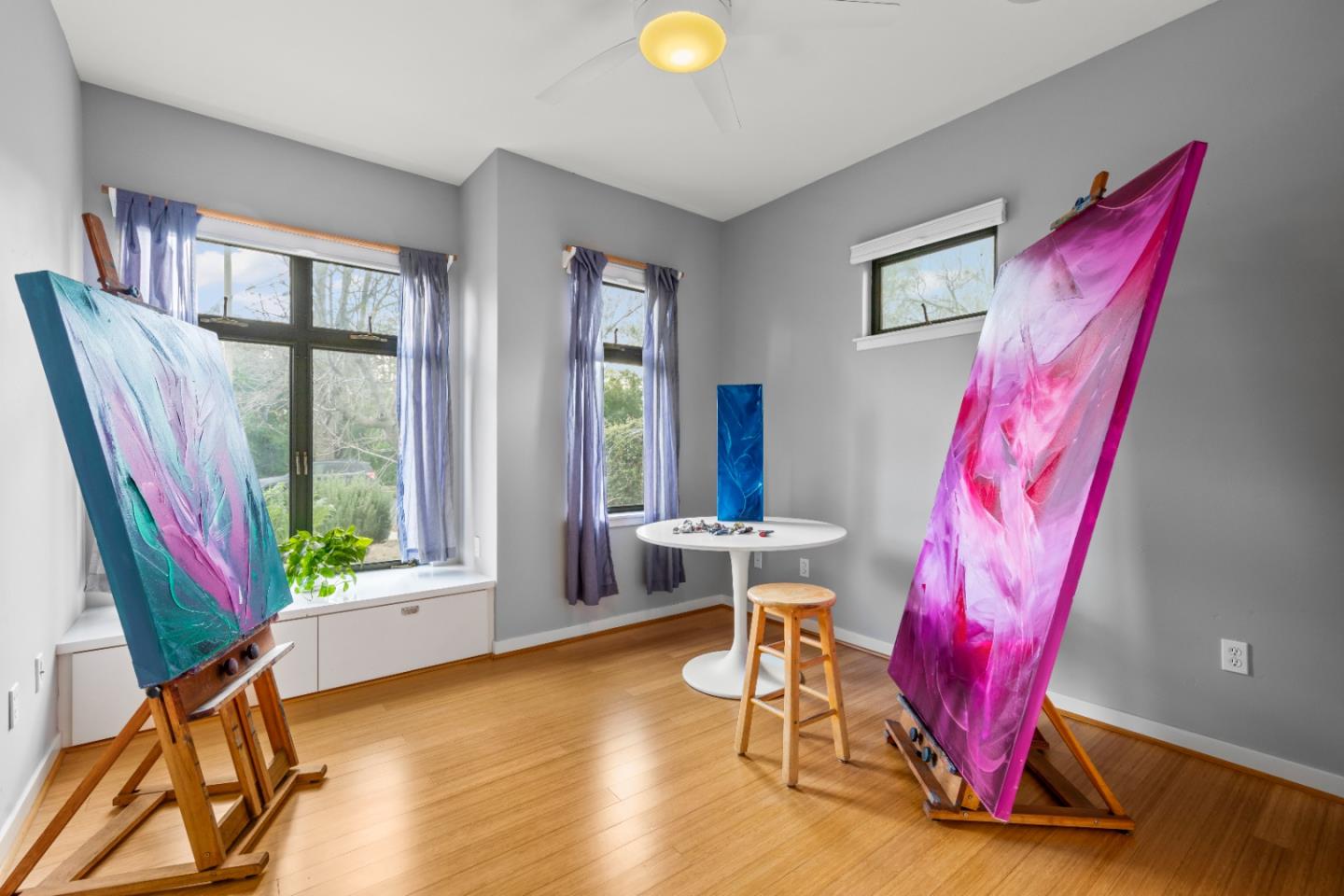 2429 De Soto DR